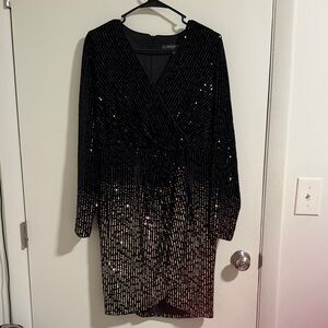 Julia Jordan Black and Gold Long Sleeve Dress